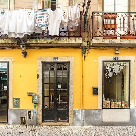 Charming Bairro Alto - Historical Center Daire Lisboa